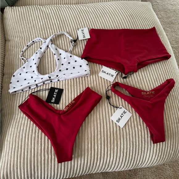 Swimsuit - Picture 7 of 7